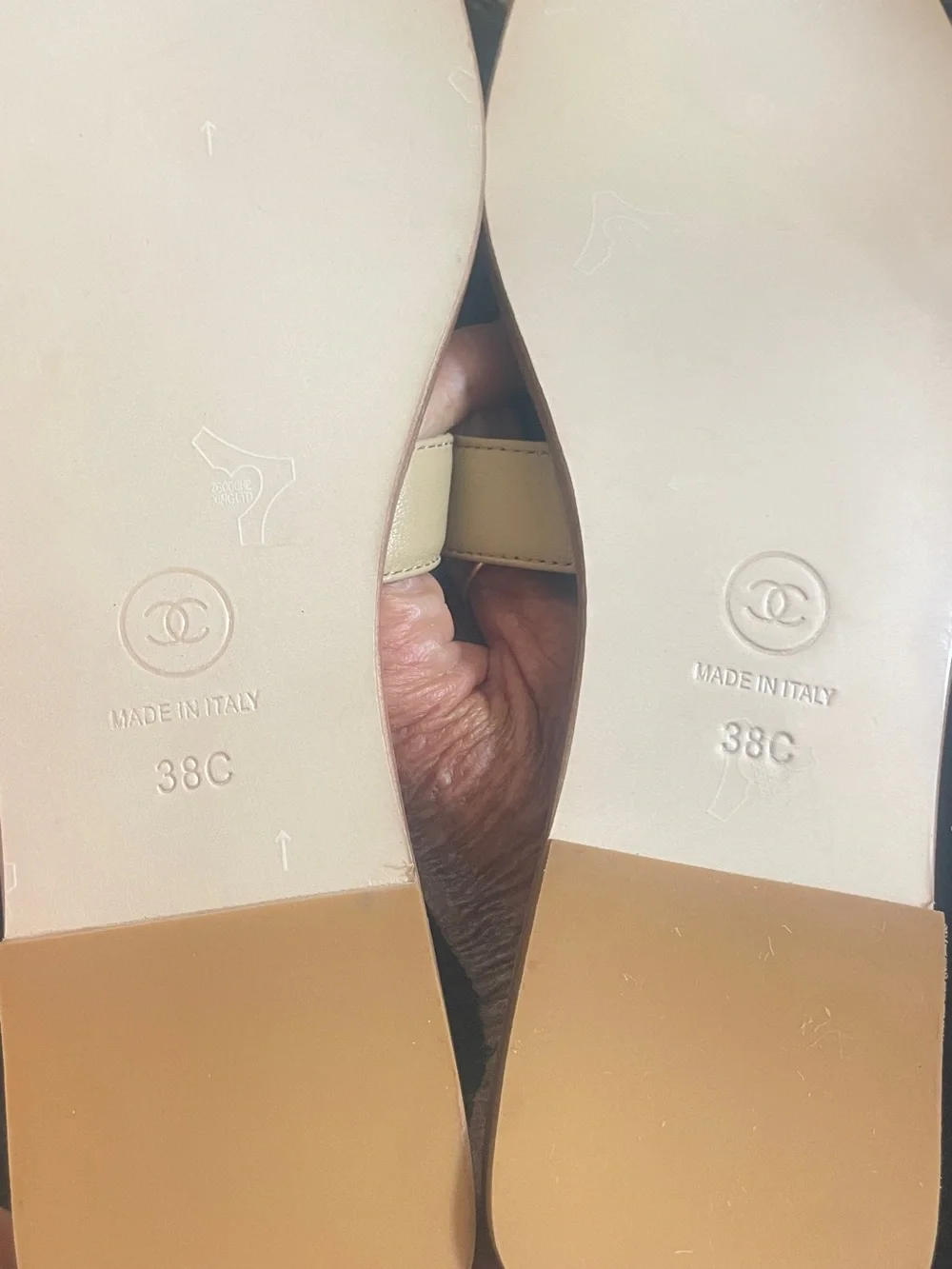 CHANEL Genuine Leather Cream Beige Interlocking CC Slide Sandals